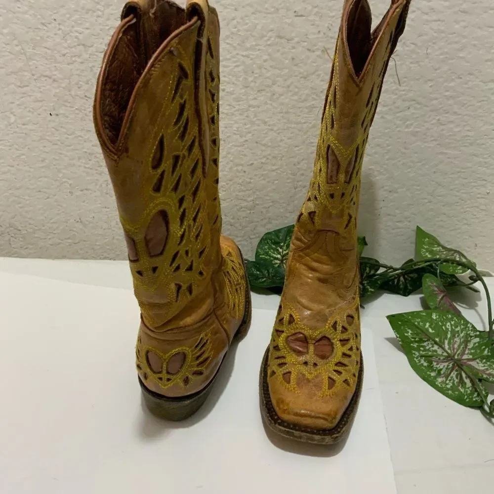 Innovation boots women size 6.5 made in Mexico